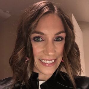 Meet your Posher, Cara